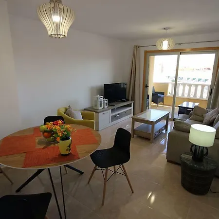 La Perla Sea View, Pool, Parking And Wifi