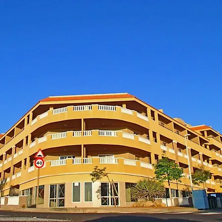 La Perla Sea View, Pool, Parking And Wifi エル・メダノ