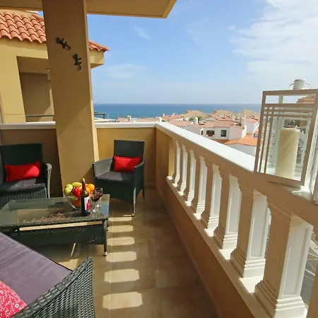 La Perla Sea View, Pool, Parking And Wifi Διαμέρισμα