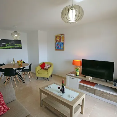 La Perla Sea View, Pool, Parking And Wifi Ελ Μέντανο